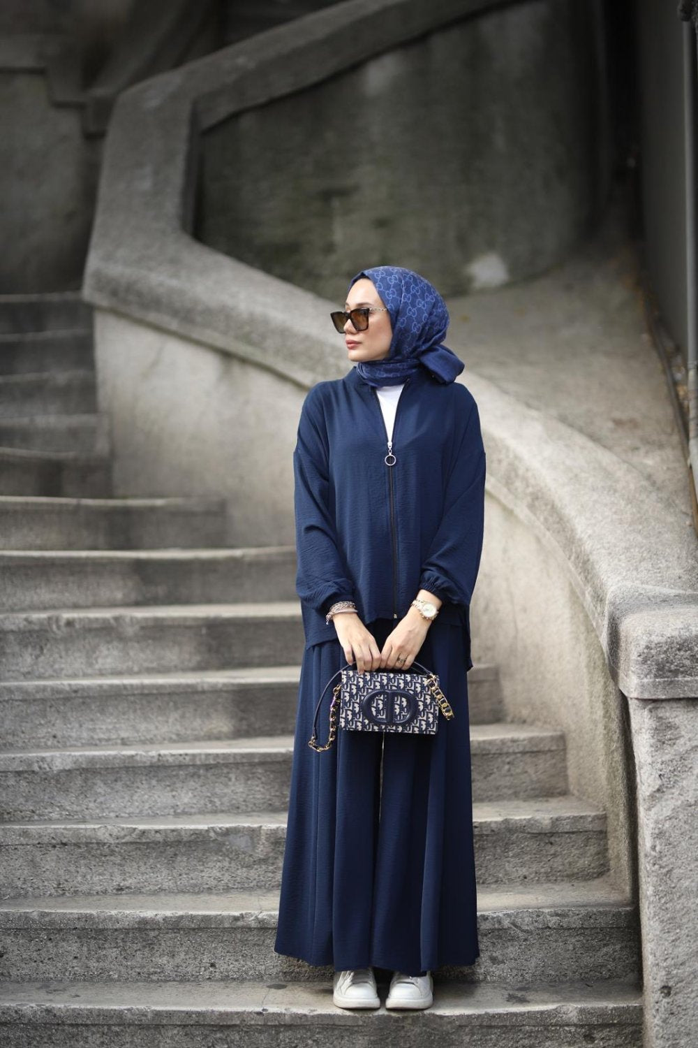 Ensemble OVR style robe by Diva